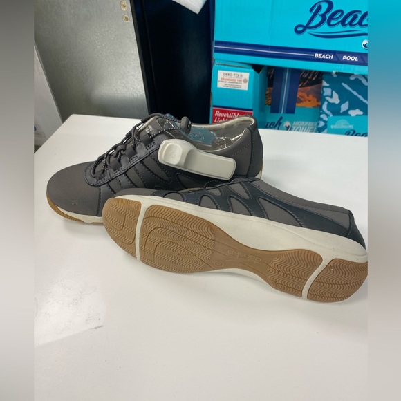 New Dansko Sneaker Size 8.5 US Grey Color - Picture 4 of 5